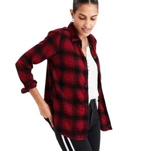 American Eagle Outfitters Red and Black Plaid Boyfriend Flannel Shirt